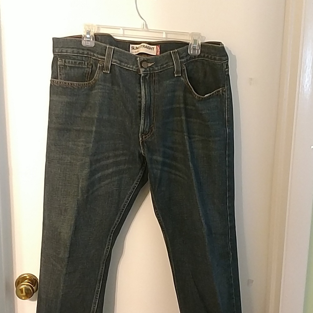Jeans